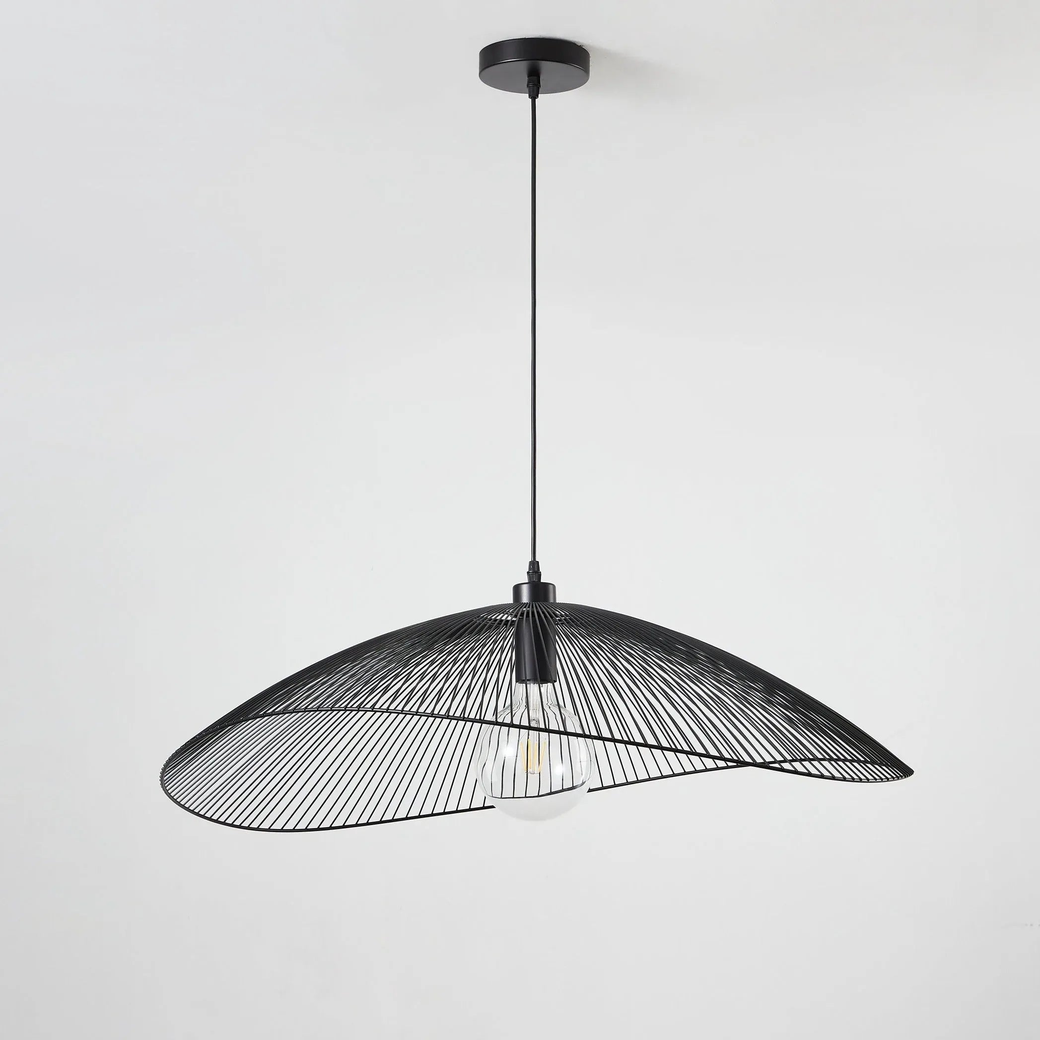 Suspension Warwick – Abat-jour Dôme en Fil Noir